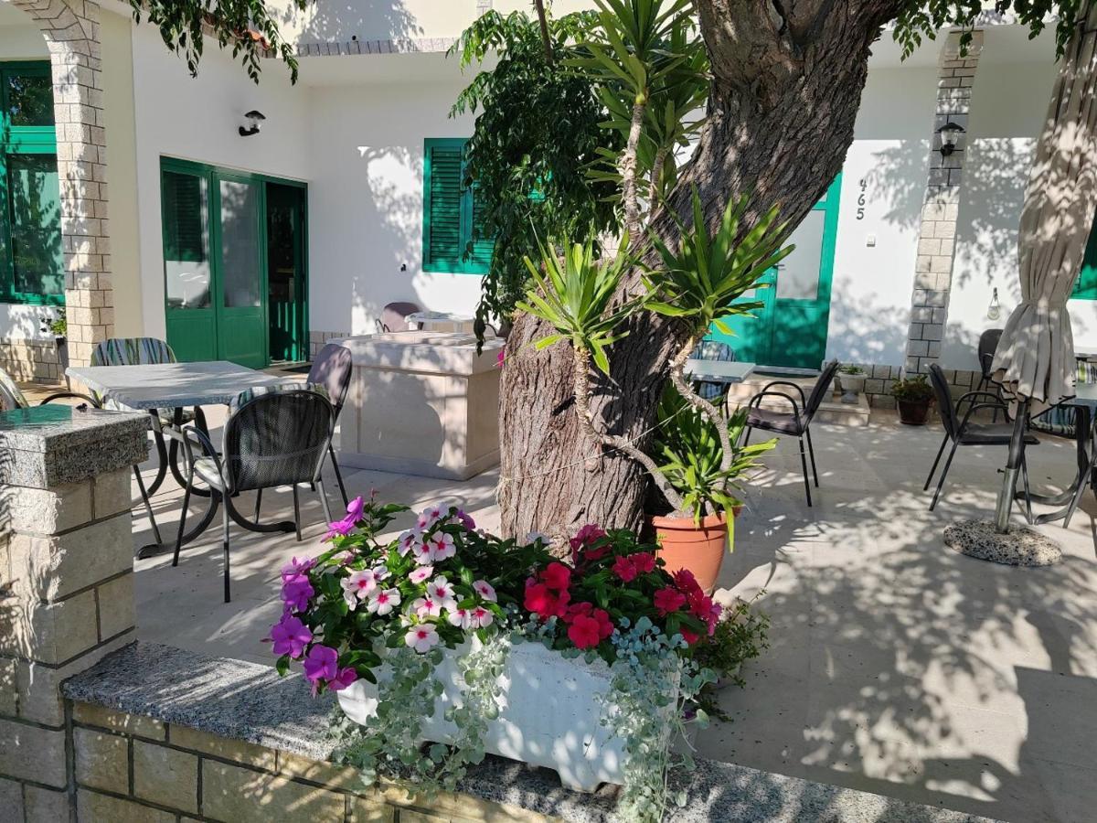 Room'S Brica Barbat na Rabu Екстер'єр фото