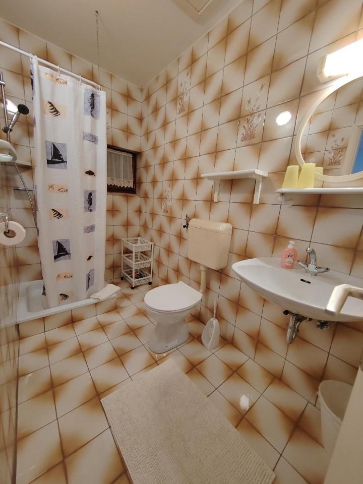 Room'S Brica Barbat na Rabu Екстер'єр фото