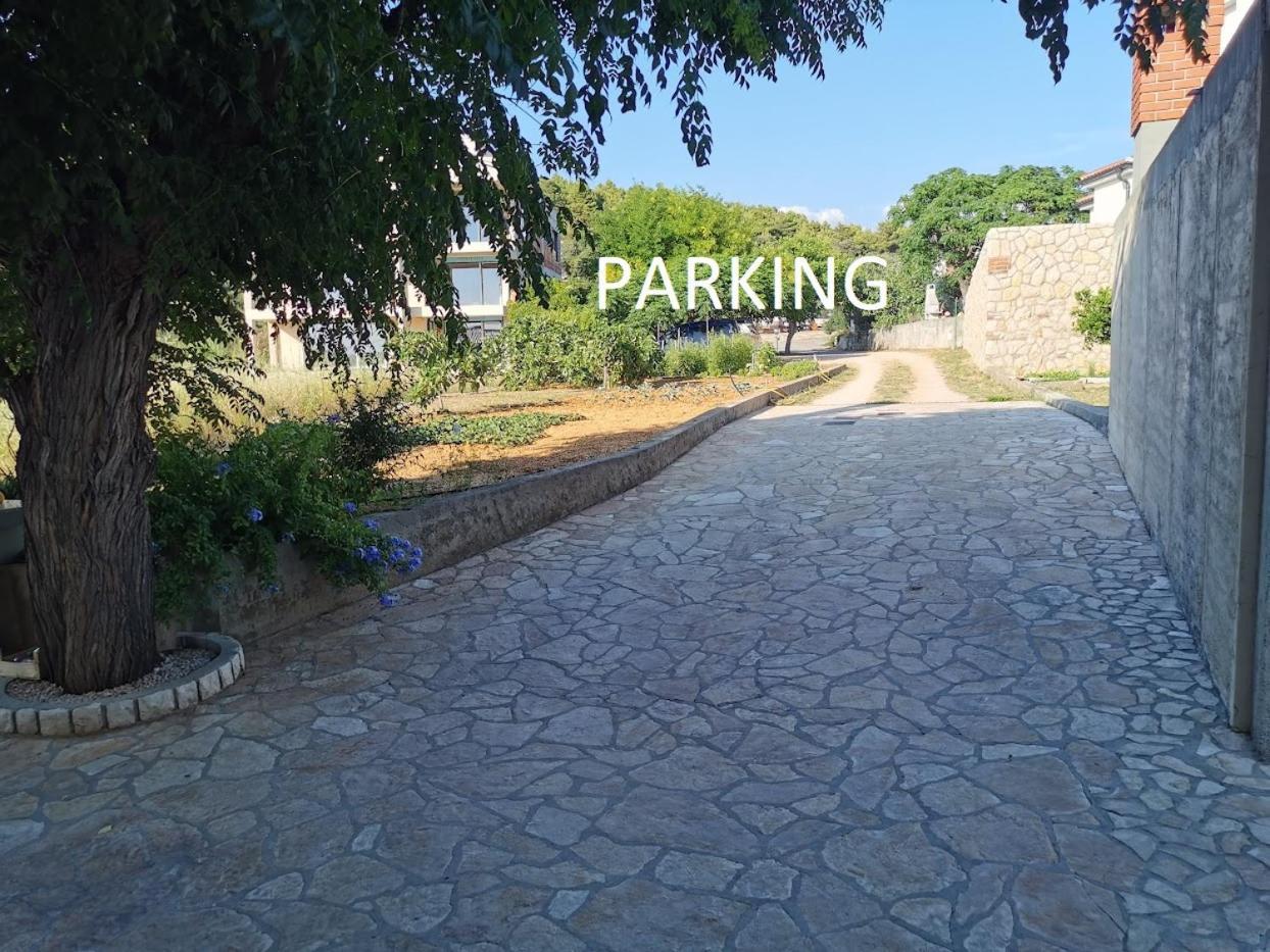 Room'S Brica Barbat na Rabu Екстер'єр фото