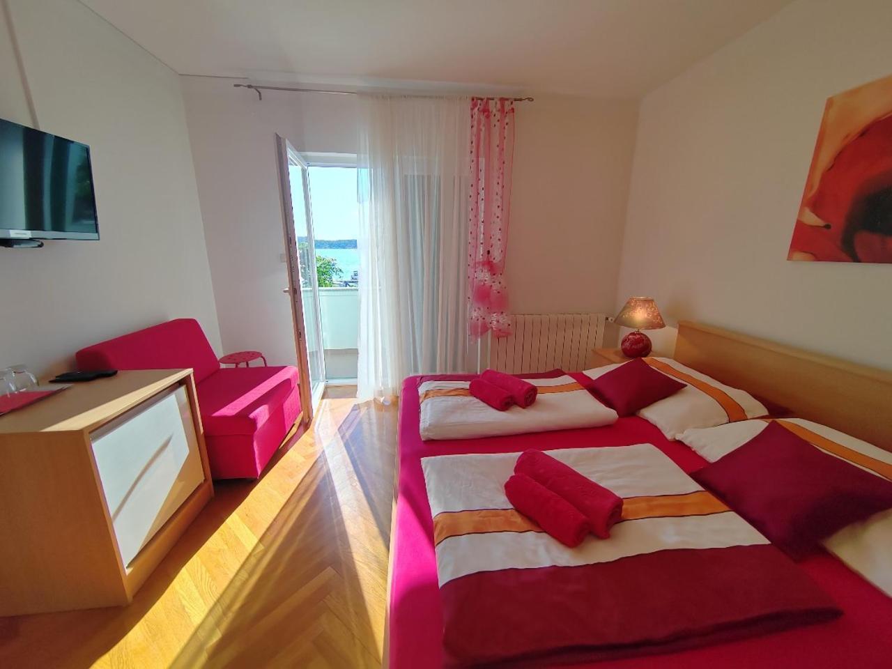 Room'S Brica Barbat na Rabu Екстер'єр фото
